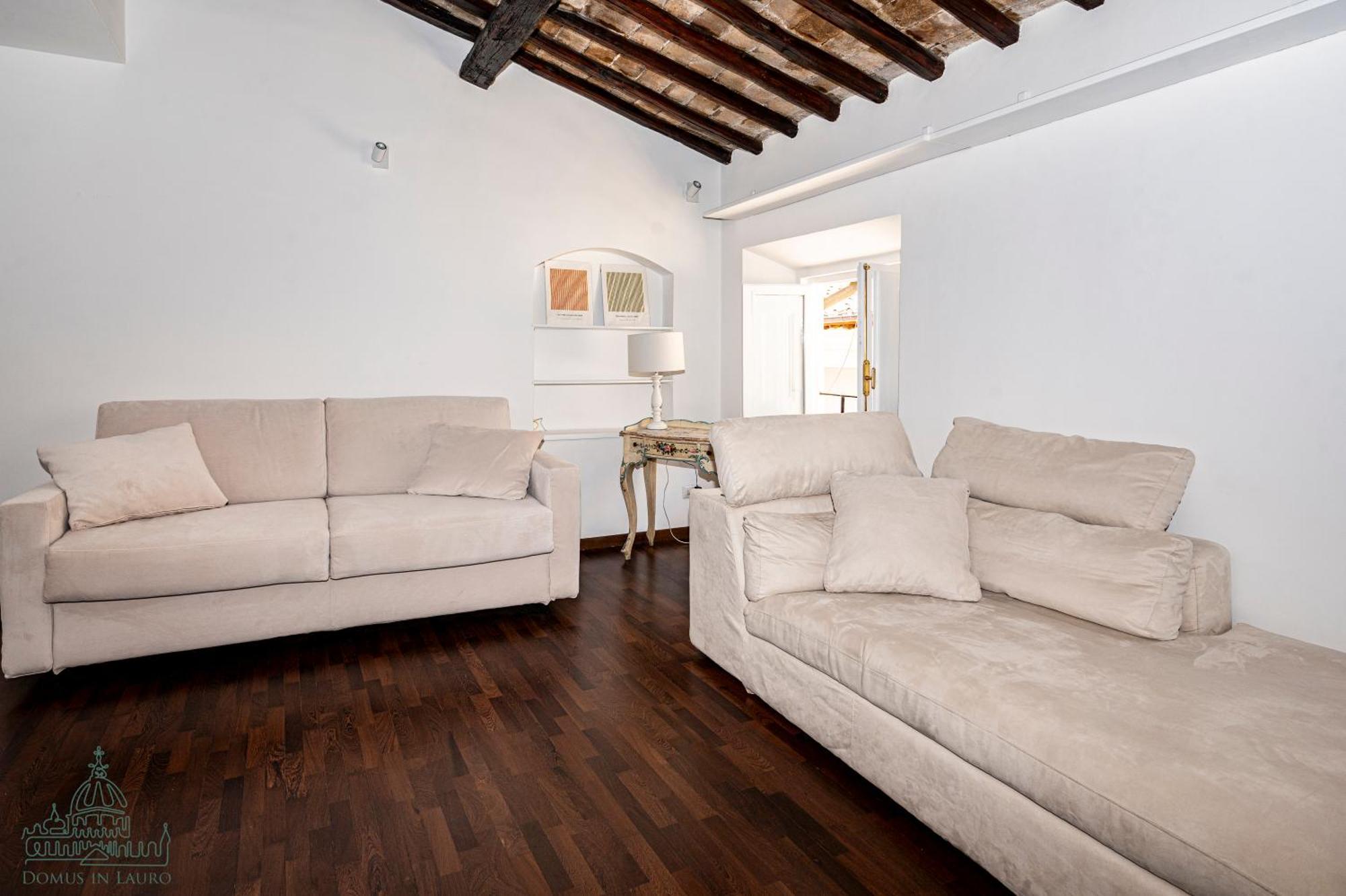 Apartment Domus In Lauro