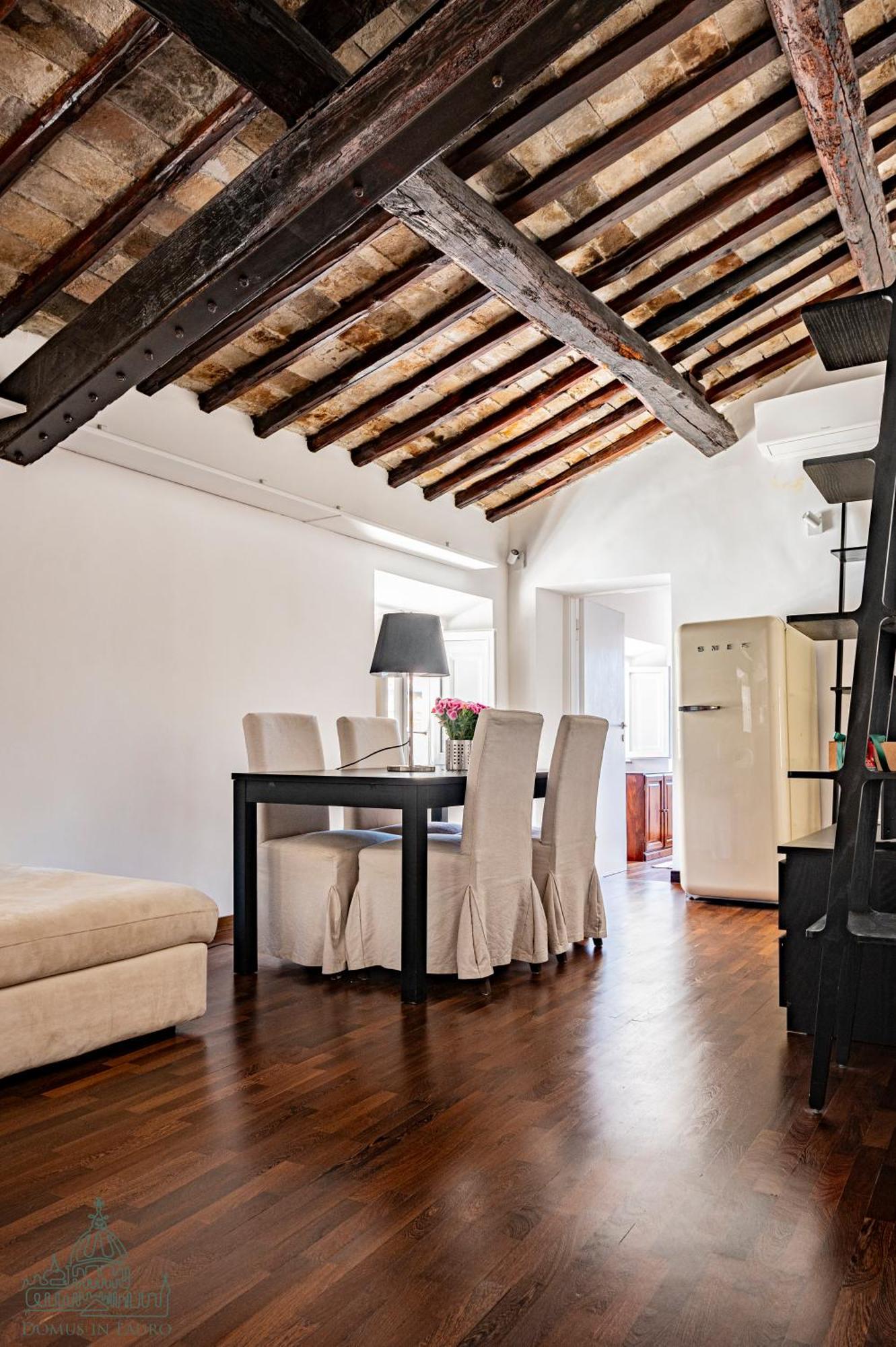 Domus In Lauro * Rom